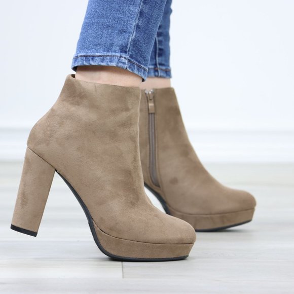 Platform Tan Suede Ankle Booties Block Heeled Boots - Picture 1 of 11
